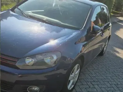 Gebraucht VW Golf VI 80 PS (58 kW) 2011 Blau Kleinwagen