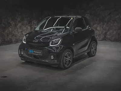 Gebraucht Smart ForTwo Electric Drive Passion Exclusive 60 kW (82 PS) 2024 Schwarz