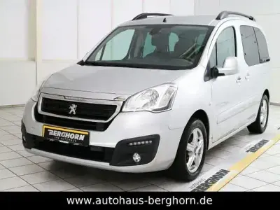 Occasion Peugeot Partner Tepee Allure 120 PK (88 kW) 2015 Grijs MPV