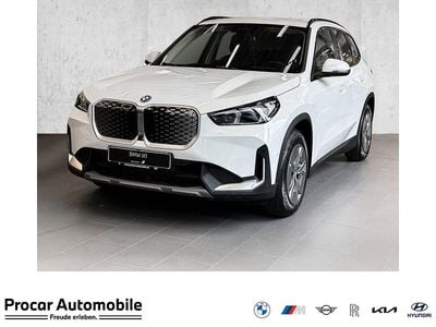 Neu BMW iX1 Performance 230 kW (313 PS) 2025 Weiß SUV