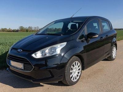 Second-hand Ford B-MAX Trend 101 CP (74 kW) 2015 Negru Monovolum