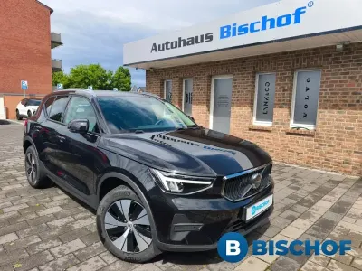 Gebraucht Volvo XC40 Core 163 PS (119 kW) 2025 Schwarz SUV