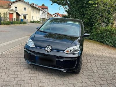 Usata VW e-up! 61 kW (83 CV) 2021 Nero Utilitaria