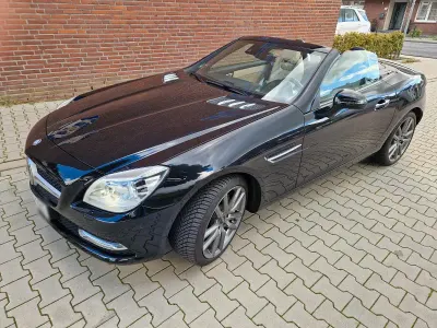 Używany Mercedes SLK250 204 KM (150 kW) 2014 Czarny Kabriolet
