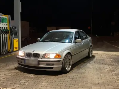 Gebraucht BMW 320 150 PS (110 kW) 1999 Silber Limousine