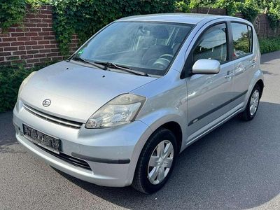 Gebraucht Daihatsu Sirion 69 PS (50 kW) 2006 Silber Kleinwagen