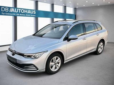 Second-hand VW Golf VIII Life 110 CP (80 kW) 2024 Argintiu Break