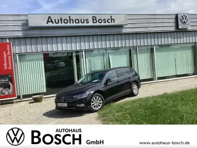 Gebraucht VW Passat Business 150 PS (110 kW) 2024 Deep black perleffekt Kombi