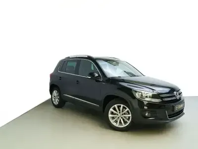 Gebraucht VW Tiguan LOUNGE 160 PS (117 kW) 2015 Schwarz SUV