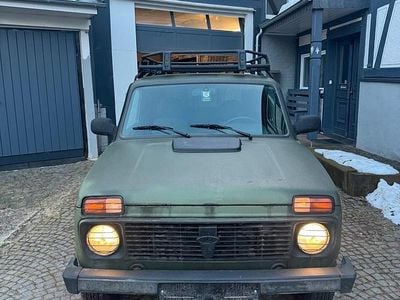 Grün Gebraucht 2014 Lada niva SUV | 8.000 € (Etwas zu teuer)