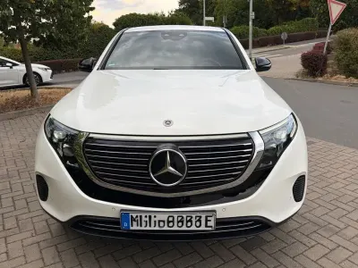 Gebraucht Mercedes EQC400 300 kW (408 PS) 2022 Weiß SUV