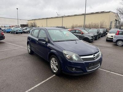 Używany Opel Astra Innovation 90 KM (66 kW) 2008 Niebieski Sedan/Limuzyna