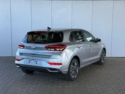 Nouă Hyundai i30 140 CP (102 kW) 2025 Verschiedene farben Berlinǎ