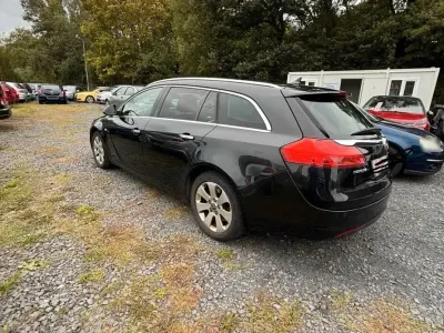 Usata Opel Insignia 160 CV (117 kW) 2010 Nero Station wagon