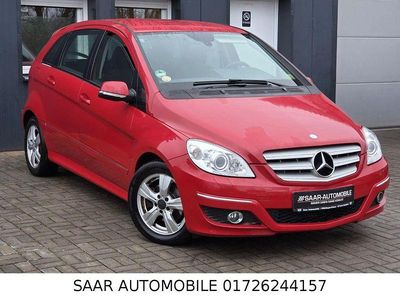 Rot Gebraucht 2008 Mercedes B200 Van / Kleinbus | 7.999 € (Teuer)