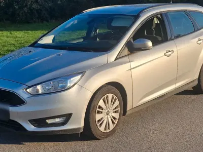 Gebraucht Ford Focus Cool & Connect 120 PS (88 kW) 2017 Grau Kombi
