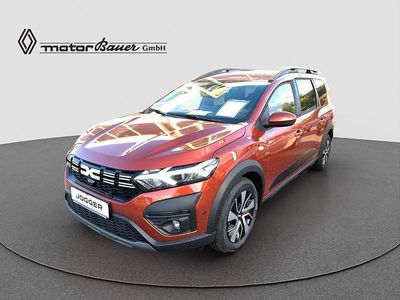 Neu Dacia Jogger Expression 110 PS (80 kW) 2025 Braun Van / Kleinbus