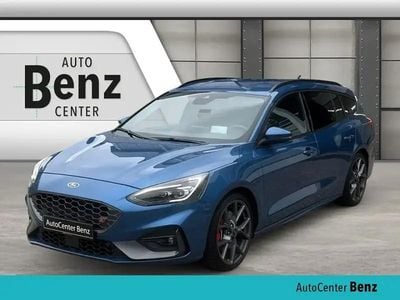 Blau (metallic) Gebraucht 2021 Ford Focus ST Kombi | 25.290 € (Guter Preis)