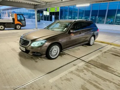 Gebraucht Mercedes E250 Elegance 204 PS (150 kW) 2013 Braun Limousine
