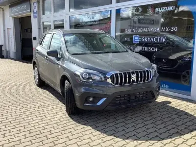 Gebraucht Suzuki SX4 S-Cross Club 129 PS (94 kW) 2021 Mineral gray met. SUV