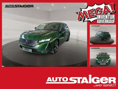 Gebraucht Peugeot 308 Allure 131 PS (96 kW) 2023 Olivinegrün metallic Limousine