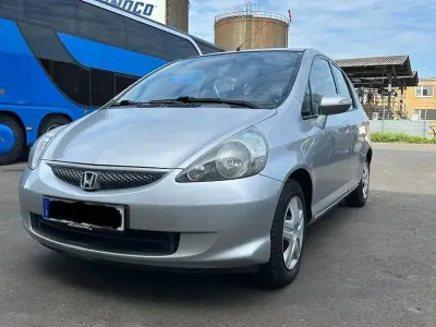 Käytetty Honda Jazz LS 83 HP (61 kW) 2004 Hopea Viistoperä