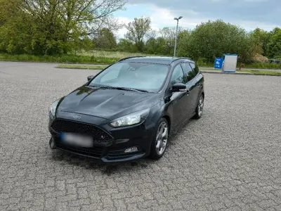 Gebraucht Ford Focus ST 185 PS (136 kW) 2015 Schwarz Kombi