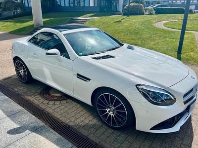 Usata Mercedes SLC180 AMG line 156 CV (114 kW) 2016 Bianco Cabrio
