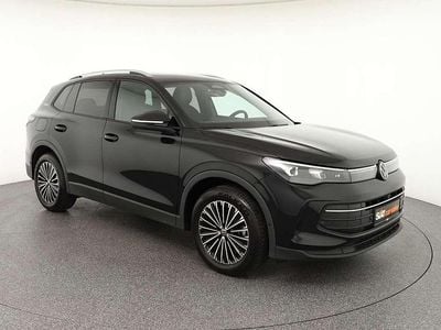 Gebraucht VW Tiguan Goal 150 PS (110 kW) 2025 Schwarz SUV