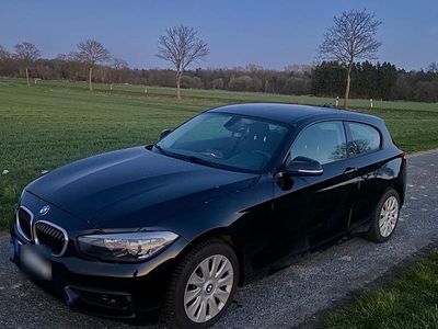Gebraucht BMW 116 109 PS (80 kW) 2016 Schwarz Kleinwagen