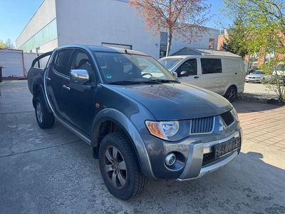 Usata Mitsubishi L200 167 CV (122 kW) 2008 Grigio Pick-up