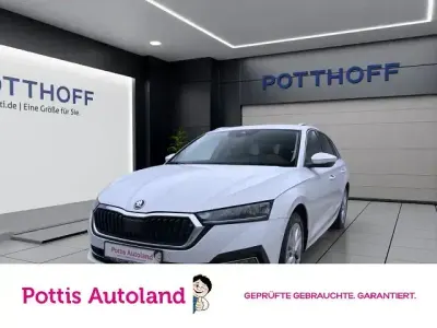 Gebraucht Skoda Octavia Style 150 PS (110 kW) 2023 Candyweiß Kombi