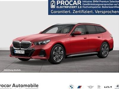 Gebraucht BMW 550e Comfort Edition 489 PS (359 kW) 2025 Rot Kombi