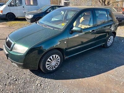 Usata Skoda Fabia 75 CV (55 kW) 2001 Verde Utilitaria