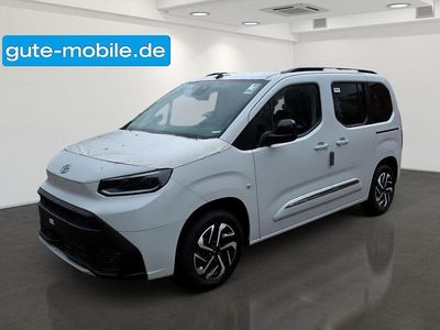 Weiß Gebraucht 2024 Toyota Proace Verso City Kombi | 28.990 € (Fairer Preis)