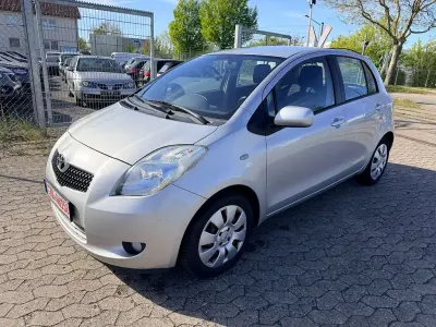 Gebraucht Toyota Yaris Sol 69 PS (50 kW) 2008 Silber Kleinwagen