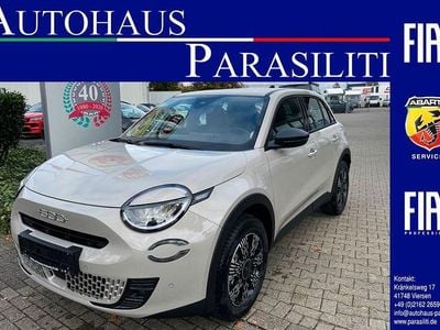 Neu Fiat 600 110 PS (80 kW) 2025 Beige Limousine