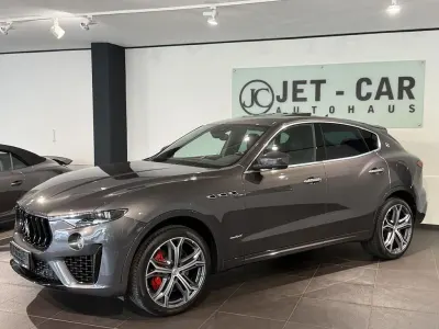Usata Maserati Levante 349 CV (256 kW) 2021 Grigio SUV