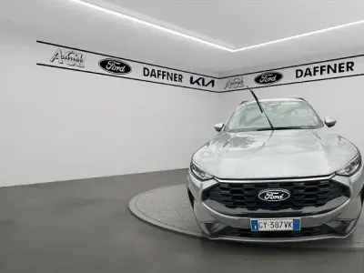 Gebraucht Ford Kuga ST-Line 190 PS (139 kW) 2025 Solarsilber SUV