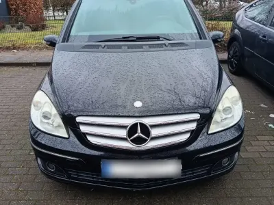 Gebraucht Mercedes B150 109 PS (80 kW) 2007 Schwarz Van / Kleinbus
