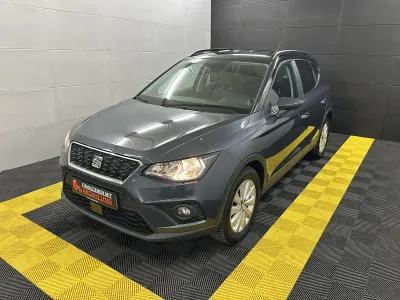 Usata Seat Arona Style 111 CV (81 kW) 2021 Grigio SUV