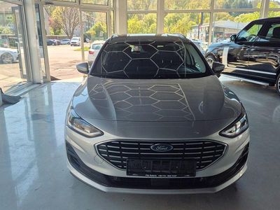 Używany Ford Focus Titanium 116 KM (85 kW) 2023 Srebrny Sedan/Limuzyna