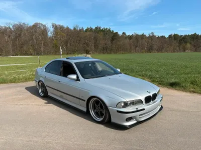 Gebraucht BMW 523 M Sport 170 PS (125 kW) 2000 Silber Limousine