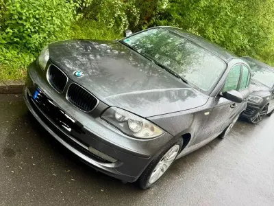 Używany BMW 116 122 KM (89 kW) 2008 Szary Hatchback