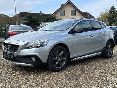 Gebraucht Volvo V40 Momentum 150 PS (110 kW) 2013 Electric silver / metallic Kleinwagen