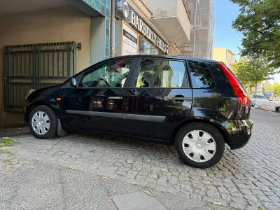Gebraucht Ford Fiesta 85 PS (62 kW) 2008 Schwarz Kleinwagen