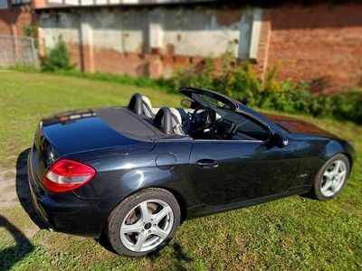 Gebraucht Mercedes SLK200 Edition 184 PS (135 kW) 2011 Schwarz Cabrio