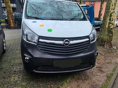 Begagnad Opel Vivaro 145 HK (106 kW) 2019 Vit Minibuss