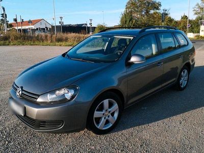 Gebraucht VW Golf VI 105 PS (77 kW) 2011 Grau Kleinwagen
