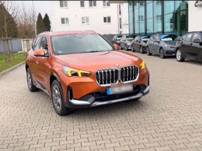 Orange Gebraucht 2024 BMW X1 xLine SUV | 44.000 € (Fairer Preis)